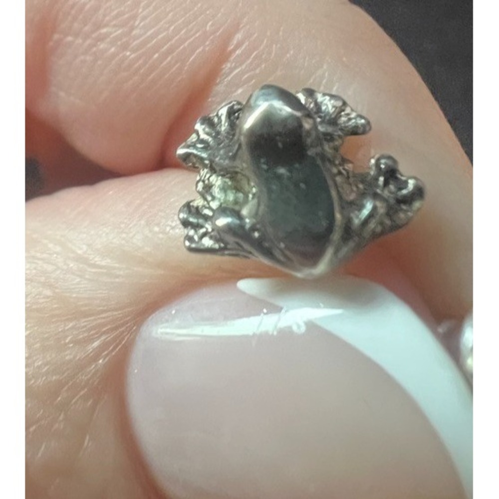 Vintage‎ Frog Stud Earrings Silver Tone Pewter Miniature Amphibian Posts Quirky
